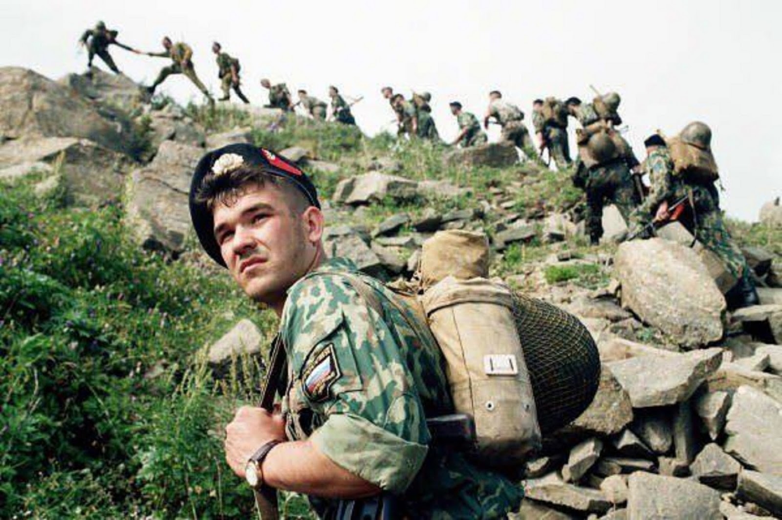 Чеченский офицер. Морская пехота в Чечне 1995. Морская пехота в Грозном. Морская пехота Грозный 1995 год.